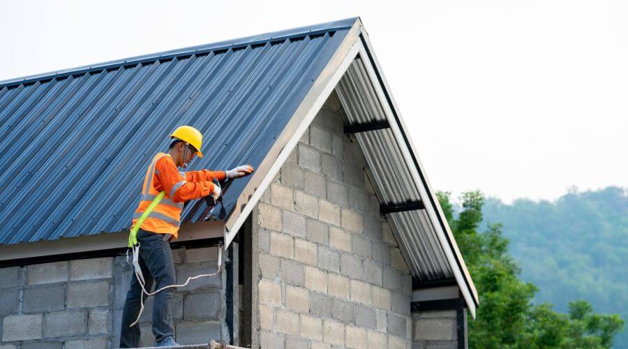 Professional metal roof installation in Mount Eaton, OH